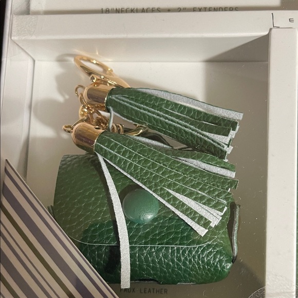 Leith gift set-gold & silver necklaces/trinket dish/mini bag keychain/card case - Picture 5 of 6